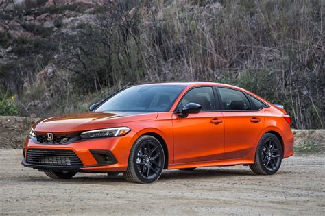 Honda civic si 2023. Honda is spending $700 million to retool three of its Ohio plants to build electric vehicles as it aims to phase out gas engines by 2040. Honda said on Tuesday it is spending $700 ... 