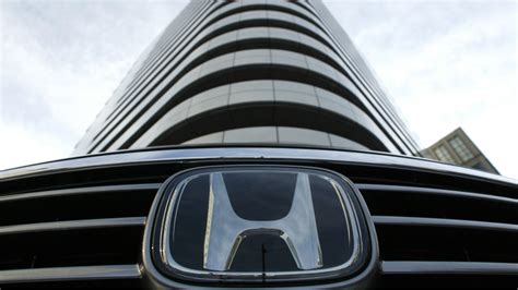 Honda company japan. Apr 26, 2023 · April 26, 2023 — Japan. Improvement of the earnings structure for automobile business: The amount of fixed costs for FY2023 (fiscal year ended March 31, 2023) was reduced by more than 10% compared to FY2019. The break-even point for FY2023 based on the percentage of production capacity utilization was roughly 80%, an improvement from roughly ... 