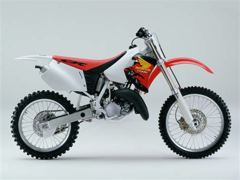 Honda cr 125 97 service manual. - Manual transmission wont go into first gear.
