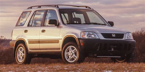 Honda crv 1997. The Honda CR-V debuted in 1997 and since then has been one of the longest-standing and most popular choices within the compact SUV model class. The CR-V's combination of … 
