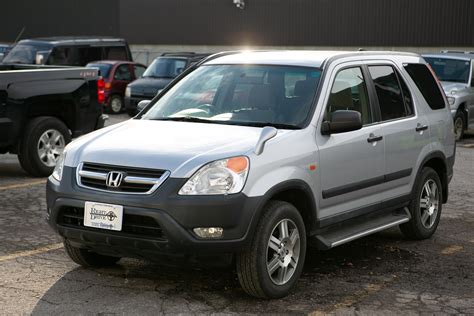 Honda crv 2002. The price of the 2024 Honda CR-V starts at $30,850 and goes up to $41,550 depending on the trim and options. The CR-V's LX, EX, and EX-L are all gas-only models. The Sport Hybrid, Sport-L, and ... 