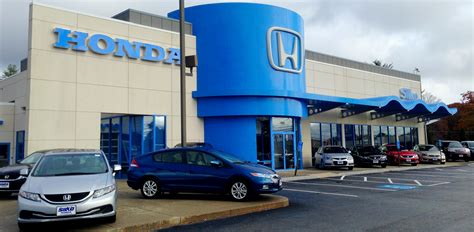Honda dealership service. This means that a technician that works at an independent shop that left a Honda dealer only one year ago could be missing the technical training necessary to ... 