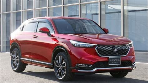 Honda hr v 2022. The 2022 Honda Sport trim level adds 18-inch wheels with fog lights and roof rails. The HR-V Sport also adds an extra USB port, smart device connectivity, a 7- ... 