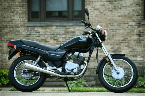 Honda nighthawk 250. The Nighthawk 250, doing what it does best. ... A front drum brake? Come on, guys. At least try to make it interesting... Specifications Manufacturer: HondaModel: 1997 Honda CB250 NighthawkPrice: ,399.00Engine: sohc, 2-valve, vertical twinBore and Stroke: 53mm x 53mmDisplacement: 234ccCarburetion: 26mm KeihinTransmission: 5 … 