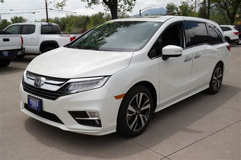 Honda odyssey elite. $895.01 per month ... Actual price and payments may be different due to local rebates, specials, fees, and credit qualifications. Consult your dealer for actual ... 