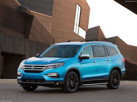 Honda pilot blue light. 50 posts · Joined 2015. #1 · Nov 1, 2015. I am interested in seeing some interior pictures of an Elite at night. From what I've read, the Elite has the most LED ambient lighting of all the trim levels. I can't tell if the Pilot gets any LED lighting on the door panels like the Highlander does, or if it's just cup holders. 