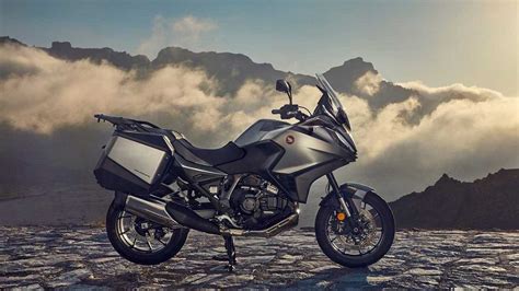 Honda presenta la NT1100 2024, su sport tourer de futuro