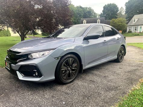 Honda sonic grey pearl. Check out the full specs of the 2022 Honda Accord Sport SE 1.5T, from performance and fuel economy to colors and materials ... Platinum White Pearl. Sonic Gray Pearl. Still Night Pearl. Standard ... 