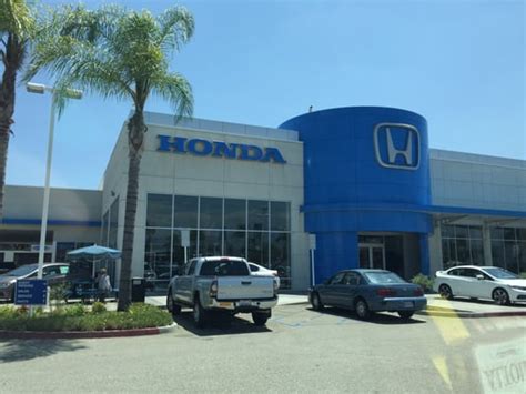 Honda superstore west covina. From weekend camping equipment to new furniture purchases, the Honda Pilot has a flexible interior to make space for it all, boasting the following maximum cargo spaces: Behind Third Row: 18.5 cubic feet. Behind Second Row: 55.9 cubic feet. Behind First Row: 109 cubic feet. No matter what you need to haul around, it’ll be easier to load up ... 