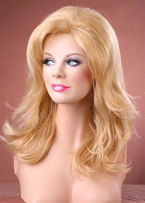 Honey Blonde Synthetic Wig: A Blonde Bombshell with an Edge