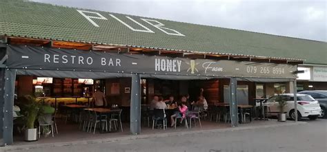 Honey Foam Restro Bar Boksburg - Beranda