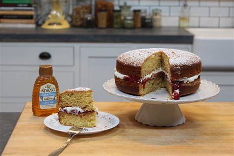 Honey Victoria Sponge Cake — Caroline Artiss