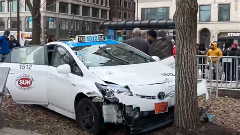 Honeymooning couple shares story of being in cab that crashed into tree near Millennium Park ice rink