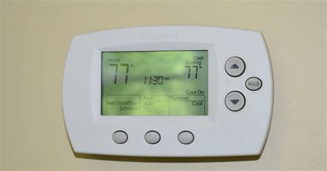 Honeywell blinking snowflake. A flashing snowflake indicates that your thermostat has entered delay mode, which is a safety measure for Honeywell thermostats. Your system can stay in delay mode for up to five minutes. This is simply the process by which the air conditioner prevents short cycling. 