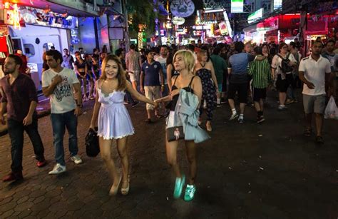 Finding Thai Hookers in Bars, Clubs and Discos. . Hookeranal