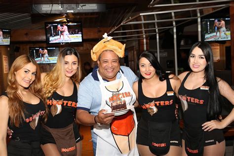 Hooters Panamá on Instagram: "Hooters Panamá está abierto de …