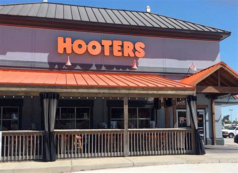 Hooters baton rouge. Specialties: We're all over the place! Hooters of America, LLC is the proud franchisor and operator of more than 420 Hooters restaurants located in 41 states and 26 countries. We're not great with numbers, but even we can see that's awesome. How'd we get here? In 1983, six rowdy businessmen with no restaurant experience--but an appetite for chicken wings--got together to open a place they ... 