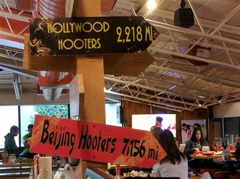 Hooters, Woodbridge: See 41 unbiased reviews of Hooters, rated 3 of 5 on Tripadvisor and ranked #184 of 322 restaurants in Woodbridge.. 
