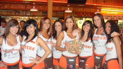 Hooters tulsa. Things To Know About Hooters tulsa. 