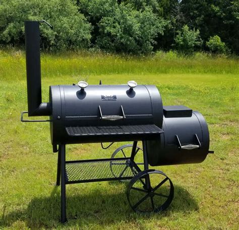 Horizon Smoker 20" Classic "Icon" Backyard Style Smoker