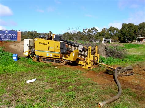 Horizontal directional drill. One effective and common trenchless approach is known as horizontal directional drilling (HDD). In this document, we’ll learn about HDD and how this construction … 