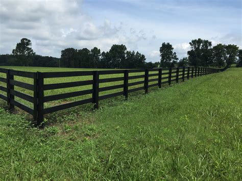 Horse Farm Fences & Fence Choices For Central Kentucky Farms