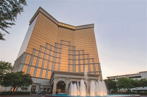 Horseshoe casino shreveport. Get the best deals and members-only offers. Learn More. Our collection of restaurants in Bossier City includes casual fare, fine dining, and everything between to keep you satiated at … 