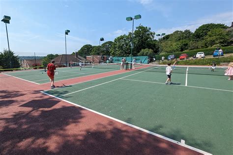 Horsforth Throstle Nest Tennis Club / Courts - LTA