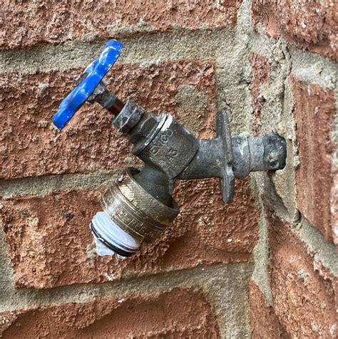 Hose bib replacement. http://DunbarPlumbing.com/ - 859-359-4833 - This 11 minute tutorial is an actual plumbing repair for a customer. This plumbing repair was in Edgewood Kentuck... 