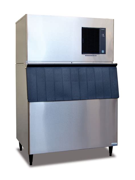 March 15, 2016. Ice machines may encounter issues which require troubleshooting to diagnose the exact problem in order to find a solution. Some ice machines may even beep or light up to indicate an issue. Two of the most common issues which may require ice machine troubleshooting include poor ice quality and imperfect ice cube shapes.