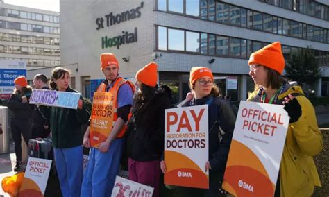 Hospital services in the UK come to a standstill as thousands of senior doctors strike again