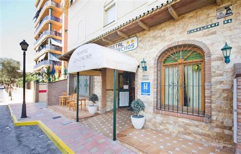 Hostal Los Corchos, Fuengirola – Precios actualizados 2024 - Booking.com