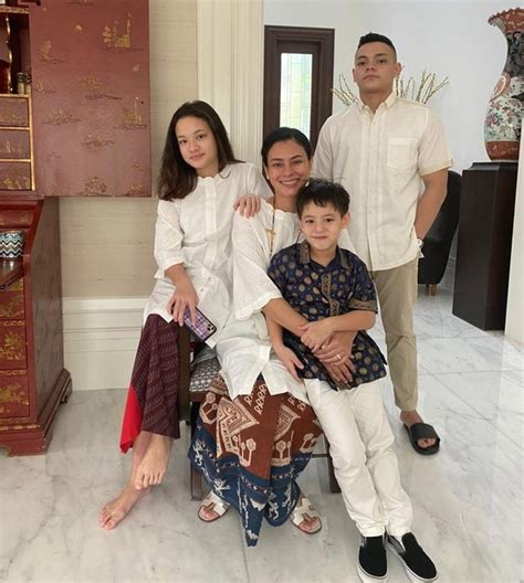 Hot Mom Tara Diandra Yang Disebut-sebut Warganet …