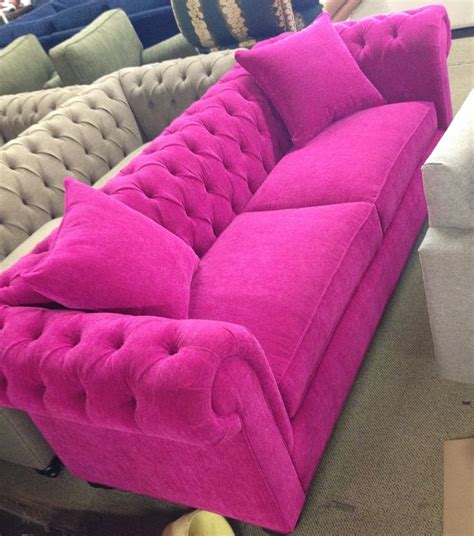 Hot Pink Sofa - shagcarpetprops.com