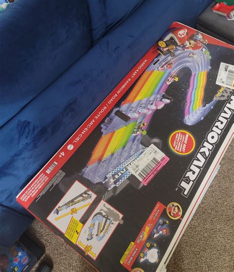 Hot Wheels Mario Kart Rainbow Road Track Set 887961964936