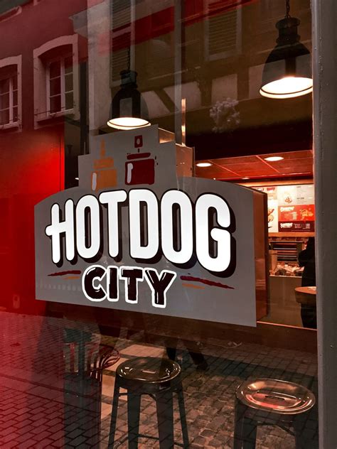 Hot dog city. 