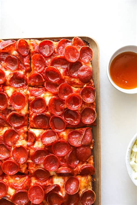 Hot honey pepperoni pizza. Rafferty’s recipe for hot bacon honey mustard dressing is not shared with the public. Similar dressing recipes are made with bacon, Dijon mustard and honey. Hot bacon honey mustard... 