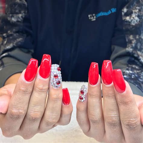 HOT NAILS DC is a nail salon in Dodge City, KS that offers manicure, pedicure, acrylic nails and more. See photos, hours, address and contact information of …. 