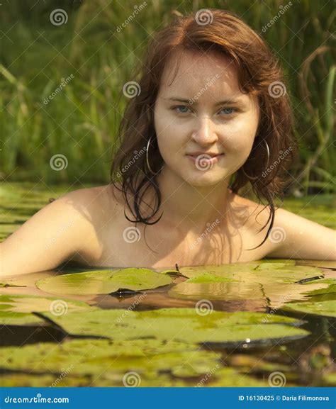 Hot nud bth gy. .  ...