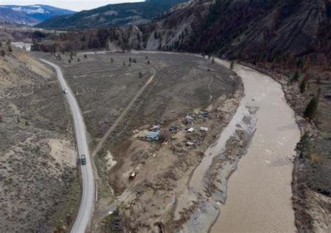 Hot spell hikes risks of flooding, avalanches and fire across British Columbia