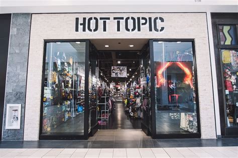 Hot topic rockford il. Things To Know About Hot topic rockford il. 