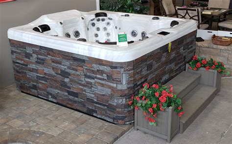 Hot tub dealers. Mini ™. Freeflow Sport Series. Freeflow Spas. 2 Seats. |. 10 Jets. Showing 1 to 29 of 29 results. We carry only the very best brands in the industry and we have the expertise and experience to deliver a dream spa for your home. 