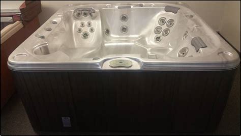 Hot Tubs Check out our in stock hot tubs at our showroom. We have many factory direct options, and we are confident we can find the perfect hot tub for you. We have models ranging in seating from 2 to 10 people. Learn More Swim Spas Not only do we supply exceptionally crafted hot tubs, we also sell swim spas as well. . 
