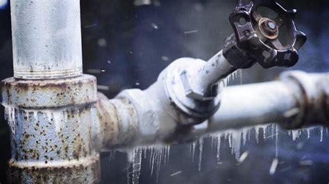 Hot water pipe frozen. 