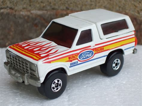 The Bronco 4-Wheeler is based on the 1980 to 1982 series Ford Bronco. After this casting was discontinued in 2003, a very similar casting, '85 Ford Bronco 4x4, was introduced …. 