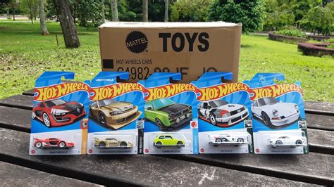 Unboxing the new 2023 Hotwheels Amazon exclusive Black Box F Case. This is a Hotwheels case of 16 cars. There is a chance at the Super Treasure Hunt and the .... 