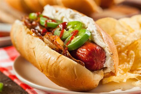Hotdog seattle. If you’re planning a trip to Seattle, one of the first things you’ll need to consider is how you’ll be getting around. While public transportation is available, many visitors opt f... 