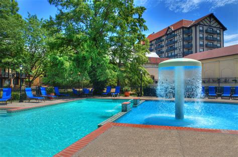 Hotel With Pools in St. Louis, MO Sheraton Westport Plaza Hotel …