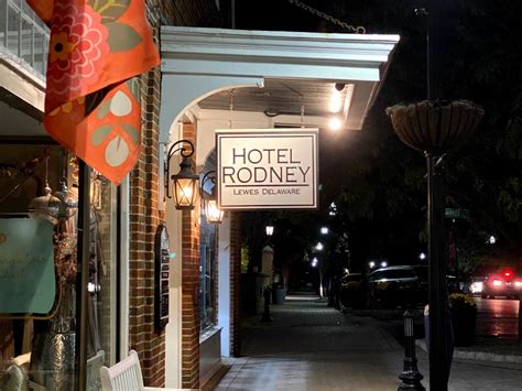 Hotel rodney. A New Orleans police officer has been arrested after allegedly ordering a teen boy to strip, days after the youth had been in a car accident, in order to … 