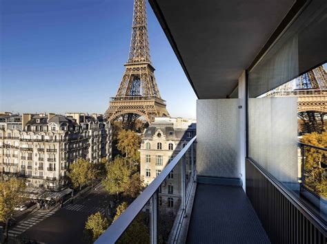 Hotel with view of eiffel tower. They often sell out fast, make a reservation in advance to snag a seat with a good view. 1. Girafe. Image: Virginia B / Tripadvisor. Where: 16th arrondissement. Price: $$$$. Girafe is located within the Cite de l’Architecture museum, steps away from … 